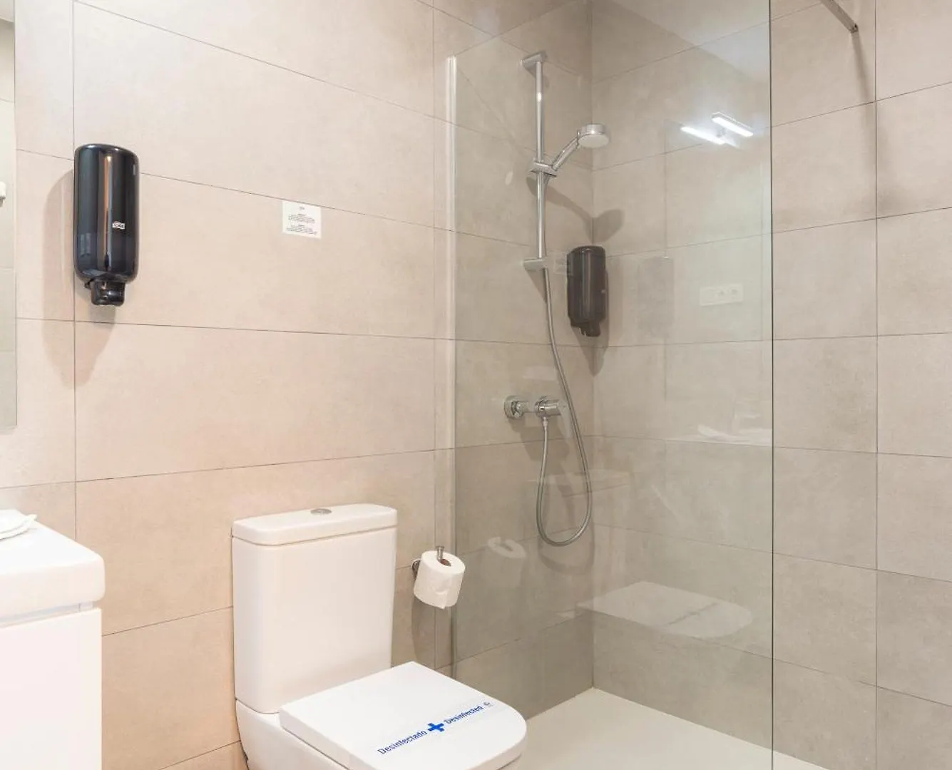 מאלגה Skyline II Pool & Coworking By Ele Apartments