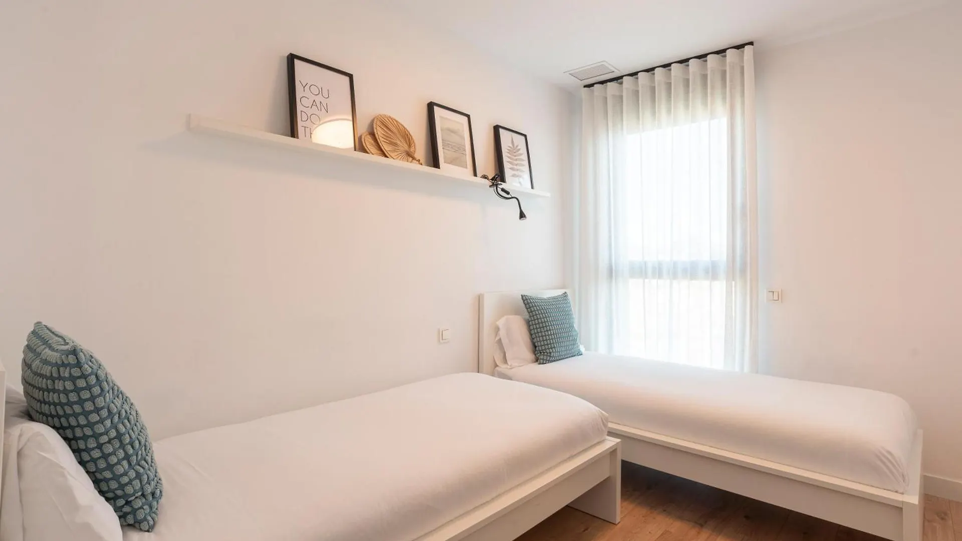 מאלגה Skyline II Pool & Coworking By Ele Apartments